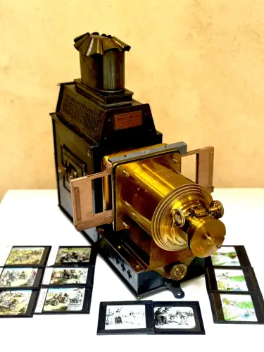 Lanterne magique avec 3 séries de plaques de verre humoristiques