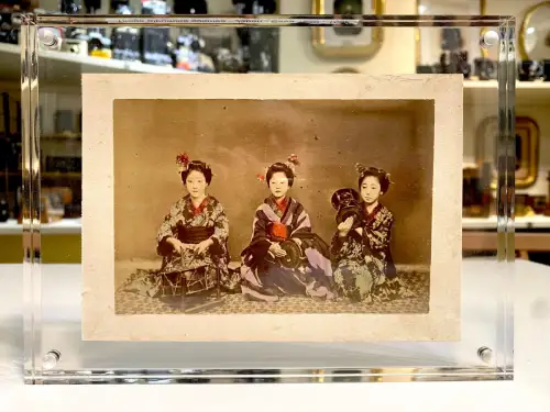 Tirages albuminés colorisés du Japon dans son cadre c.1870 Vintage photography