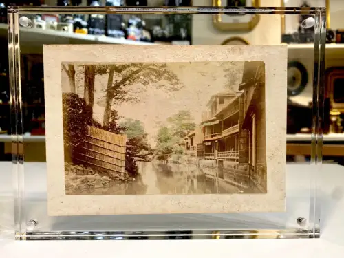 Tirages albuminés colorisés du Japon dans son cadre c.1870 Vintage photography