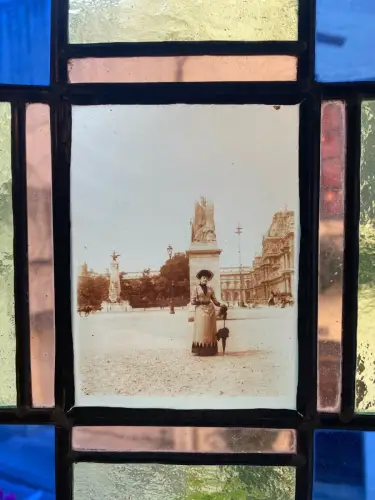 Photo vintage PARIS - Plaque de verre - Encadrement type vitrail - 1875