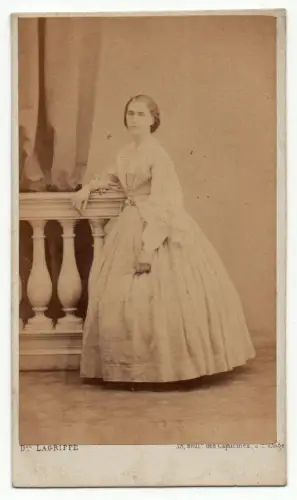Emilie WEBB, photographe et militante CDV par Désiré Lagriffe circa 1860