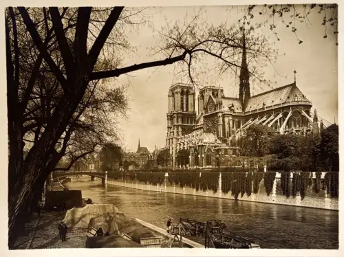 Jules Eugène AUCLAIR, Notre-Dame de Paris c.1930