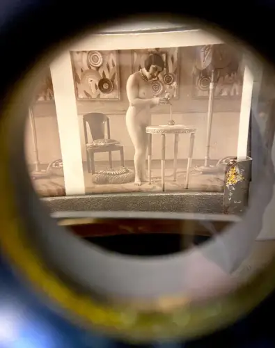 Stéréoscope de table parqueté avec 49 nus stéréo circa 1890