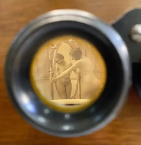 Stéréoscope de table parqueté avec 49 nus stéréo circa 1890