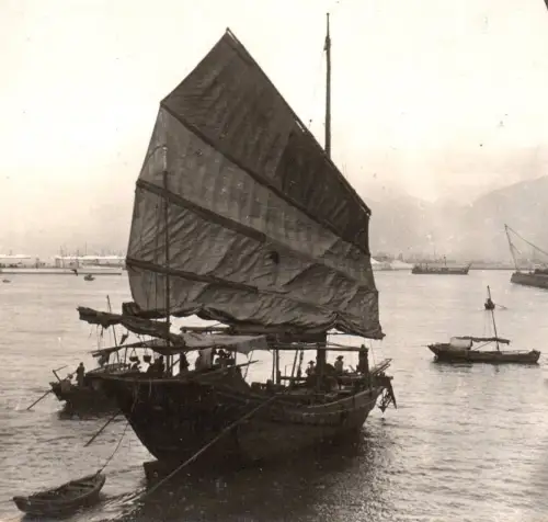 Vue stéréo tirage albuminé  Jonque chinoise, Hong-Kong - H. C. White Co. 1900