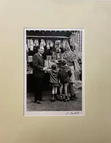 Ed. BOUBAT  "Michel Tournier chez le bouquiniste" tirage argentique 1989 signé