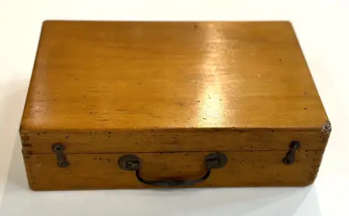 BOURGEOIS-AINE - Crystoleum Colouring Set  Circa 1900 