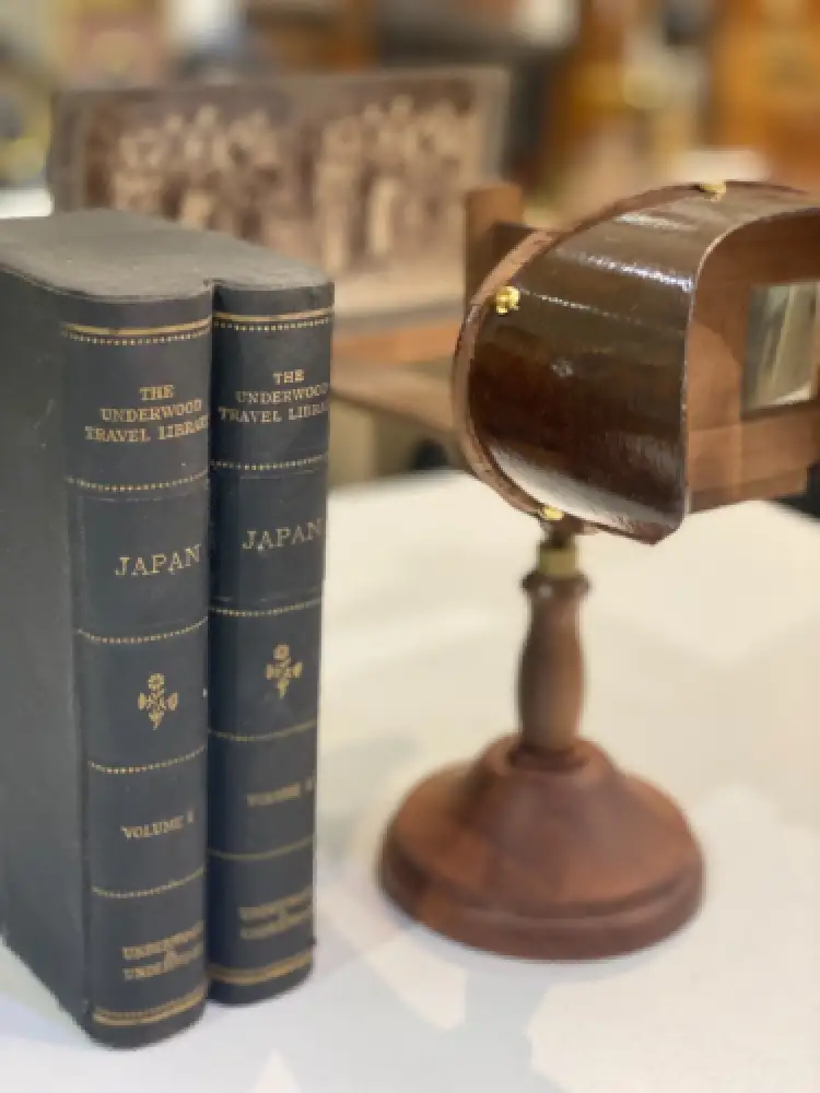 Coffret de 36 cartes stéréo sur le Japon et visionneuse 