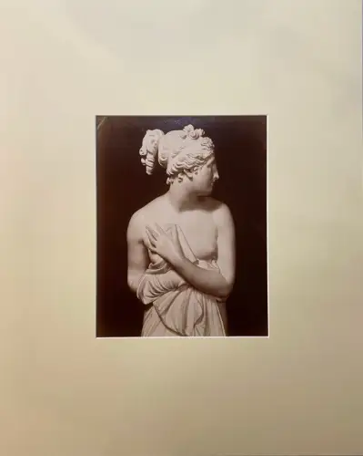 Vintage Photography - Giacomo Brogi- "Venus" - Palais Pitti, Florence c 1880