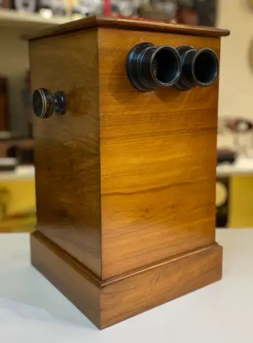 Tabletop Stereo Viewer with 50 H.C. White & Co USA & UK Stereo Cards Circa 1903