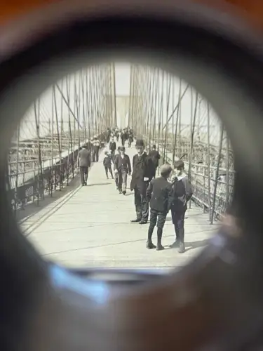 Stereoscopy  Borne stéréo de table avec 50 cartes H.C White&Co UK & USA c. 1903