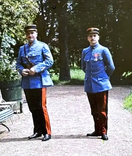 Autochrome LUMIERE & FILS, "Militaires au jardin" c. 1915 photographie Vintage