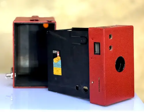 Box Eastman Kodak Rainbow-Hawk-Eye N°2 Rouge circa 1930 Collector's camera