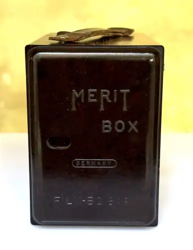 Merit Box Rodenstock en bakélite circa 1930