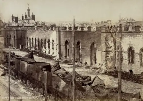 Grenier d'Abondance, Ruines de la commune de Paris Paul LOUBERE circa 1871
