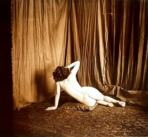 Plaque de verre positive, Nu stéréoscopique "L'Atelier" c.1925