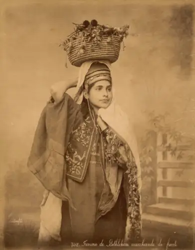 Felix BONFILS (1831-1885) femme de Bethléhem Marchande de fruits c.1870 signé