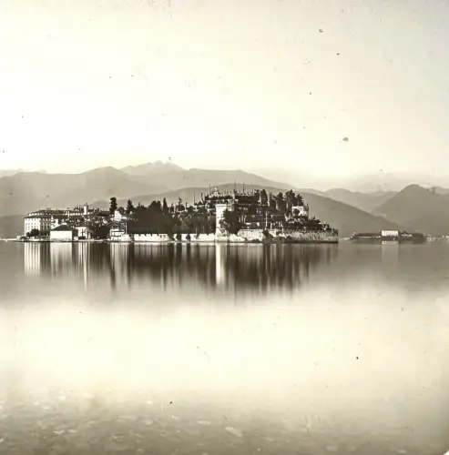 Ferrier et Soulier Plaque de verre vue stéréo "Isola Bella, Lac Majeur," c.1875