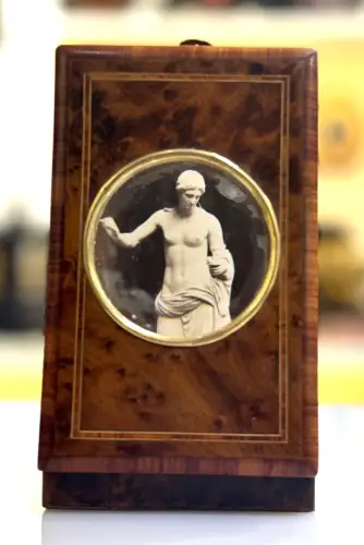 Venus d'Arles dans son Graphoscope en bois de Rose circa 1880