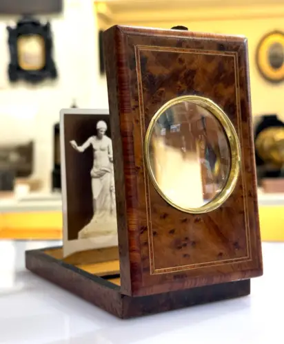Venus d'Arles dans son Graphoscope en bois de Rose circa 1880