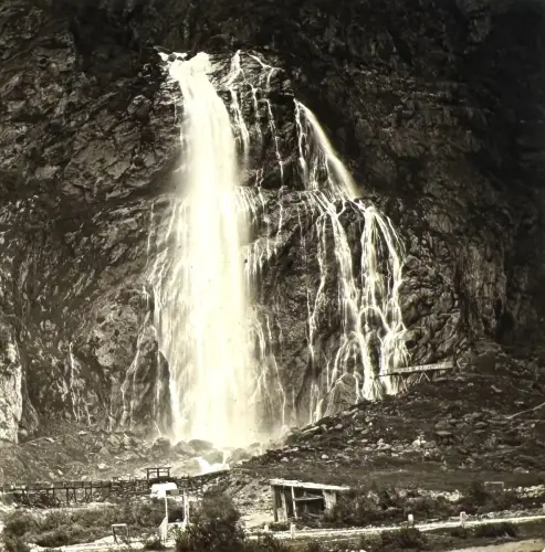 Ferrier et Soulier Plaque de verre stéréo "La cascade de Pissevache" c.1875