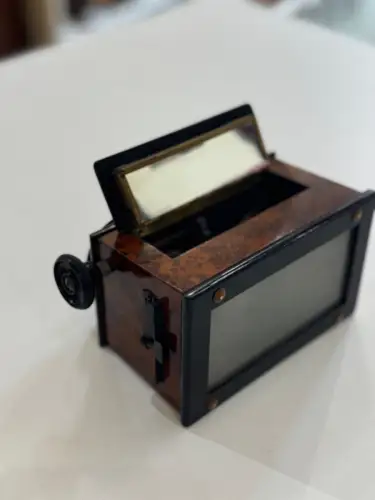 Visionneuse stéréoscopique en bois de loupe