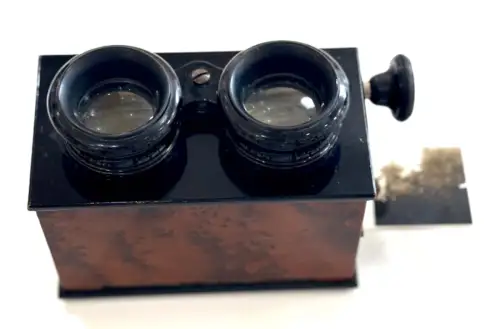 Visionneuse stéréoscopique en bois de loupe
