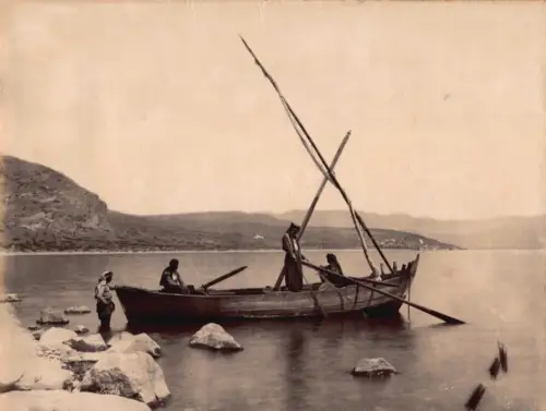 Felix BONFILS, "Barque de pêche sur le Lac Tibériade"   Tirage albuminé c.1870