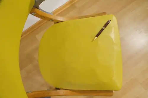 Vintage Küchenstuhl, Stuhl mit Kunstleder, in gelb und Armlehnen, 50er Jahre