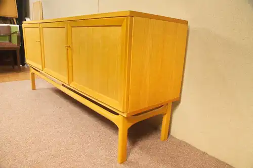 Mid Century Anrichte, Büffet, Sideboard aus Kirschbaum. Innen Schubladen. Danish Design 60er