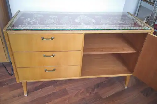 Kleines Sideboard mit Schubladen und Glasplatte von Behr Möbel | 1958, 50er Jahre