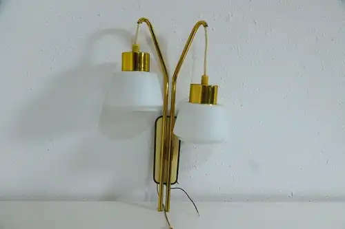 Sconce wandlampe mit hängenden leuchtstellen glas weiss vermessingt 50er 60er