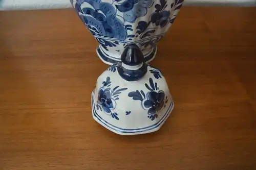 Delft porzellan vase urne deckelvase #246 handbemalt c. delfts 60er jahre objekt