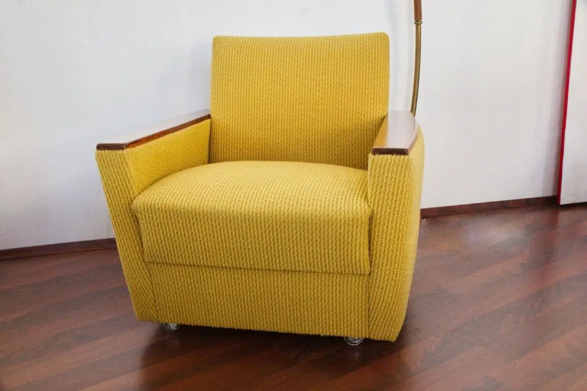 Mid Century Sessel, Easychair Curry Holzarmlehne Chromrollen, 60er, 70er Jahre 1