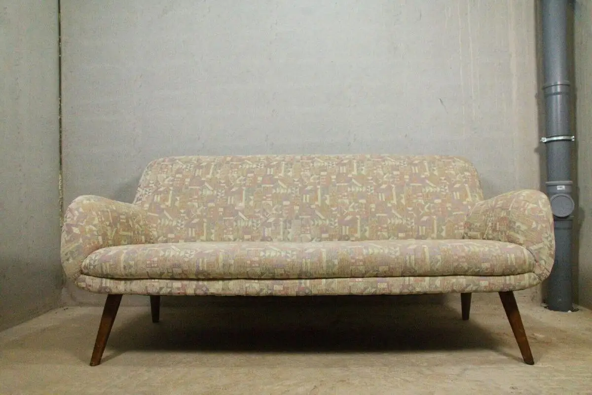 Mid Century Cocktailsofa Clubsofa Sofa, neu bezogen, Vintage Stylisch 50er Jahre 1