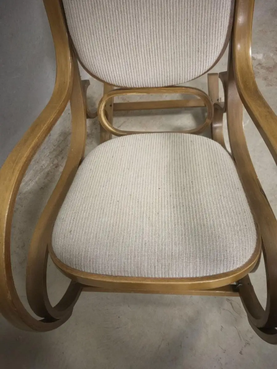Vintage Schaukelstuhl, gebogenes Holz, im Stil von Thonet | 60er Jahre 4