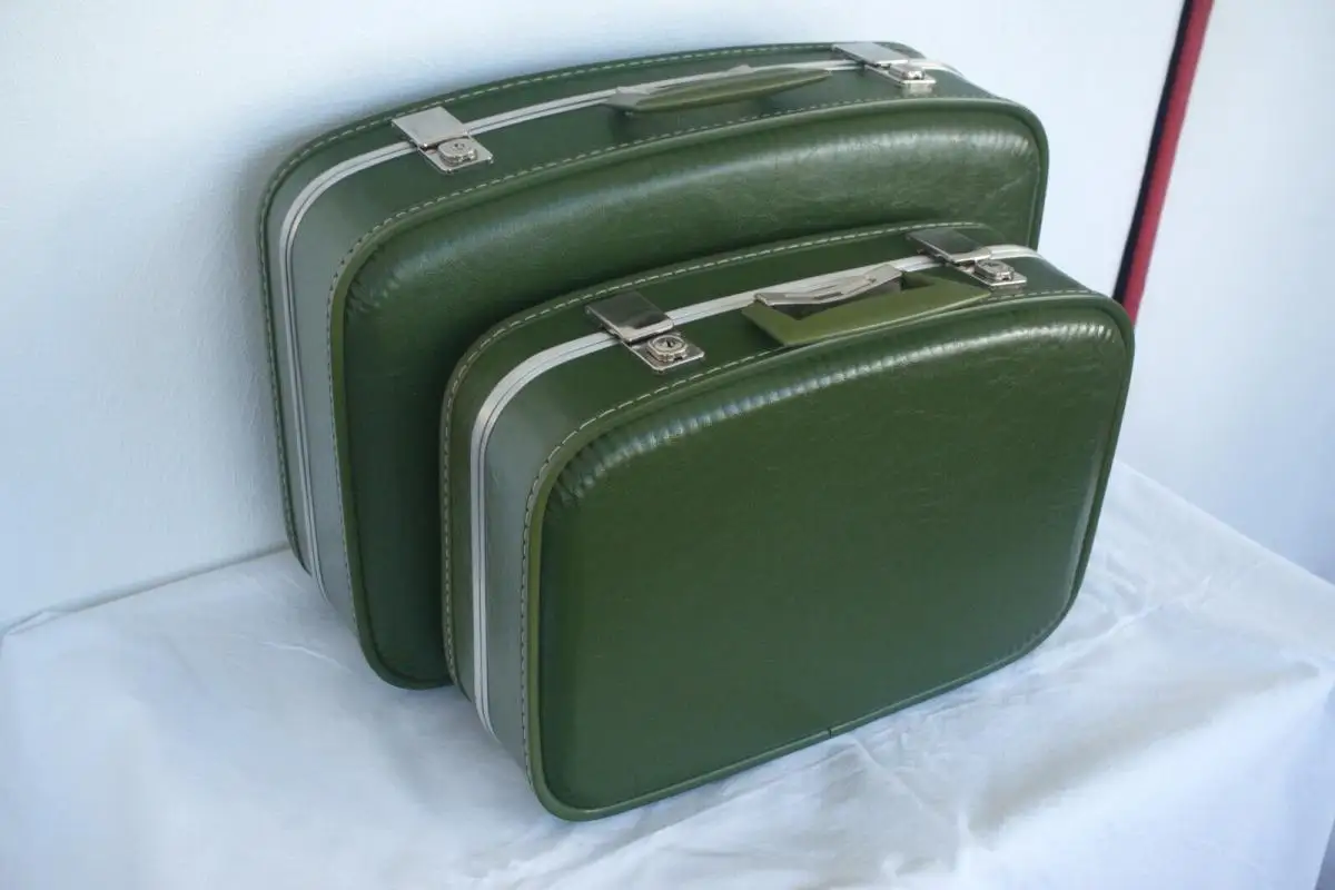 Vintage Koffer Set 2 Reisekoffer grün mit Schlüssel Alu für Oldtimer 60er Jahre 2