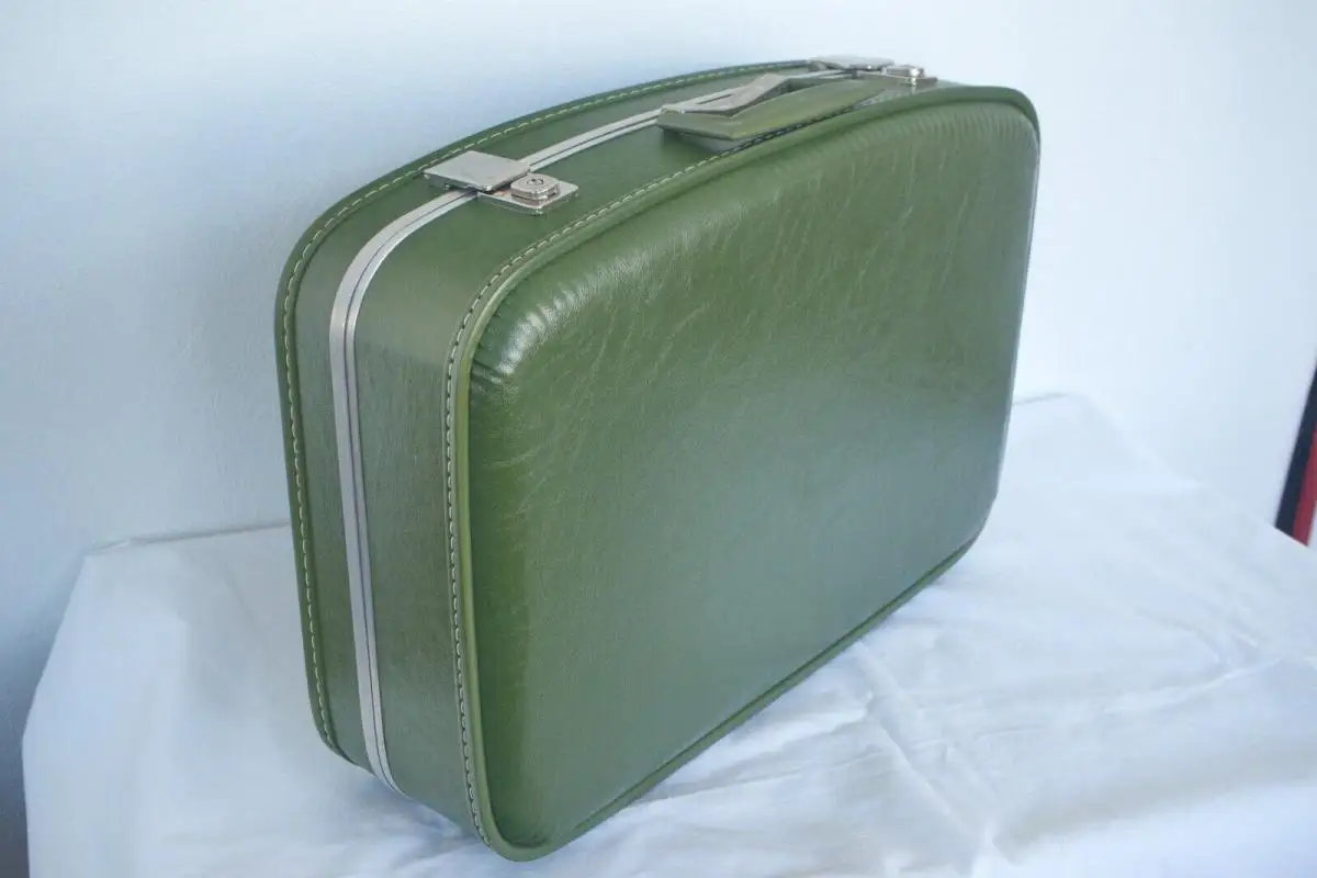 Vintage Koffer Set 2 Reisekoffer grün mit Schlüssel Alu für Oldtimer 60er Jahre 4