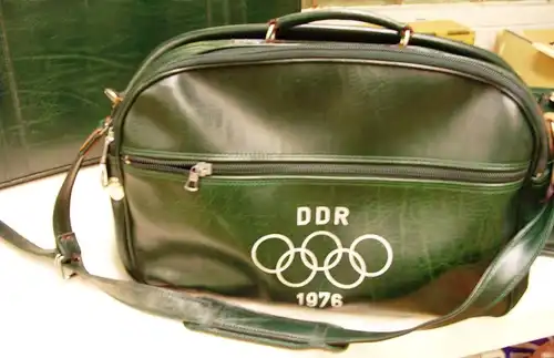 Werbung: Kofferset der DDR-Olympiamannschaft Montreal 1976