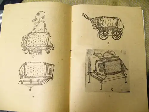 Technik - antike Medizin-Technik, Inkubator, Transport-Inkubator, Schutzbehältnis für Säuglinge, mit Tragegestell, sowjetisches Fabrikat, 40er/ 50er Jahre oder älter