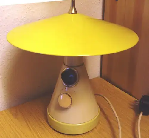 Antike Technik: Fernsehtechnik, Spannungsregler, Spannungsausgleicher, DDR-Design, 50er/ 60er Jahre