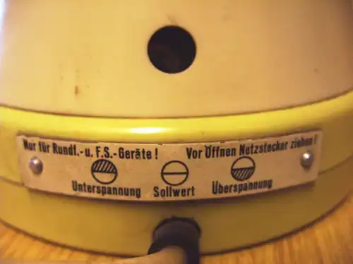 Antike Technik: Fernsehtechnik, Spannungsregler, Spannungsausgleicher, DDR-Design, 50er/ 60er Jahre