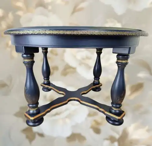 Unikat: Handgearbeiteter Tisch mit echter Marmorplatte (Massiv)