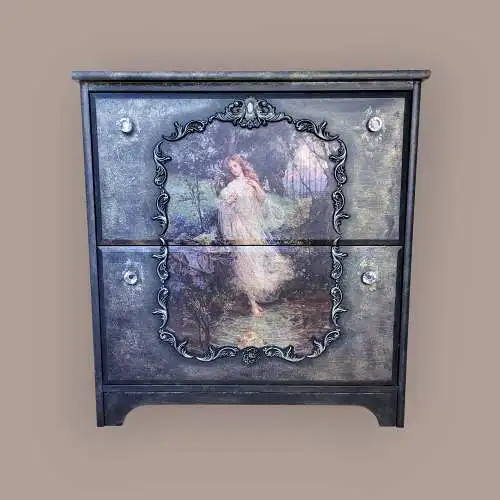 Handgestalteter Schuhschrank (Massivholz) – märchenhaftes Unikat