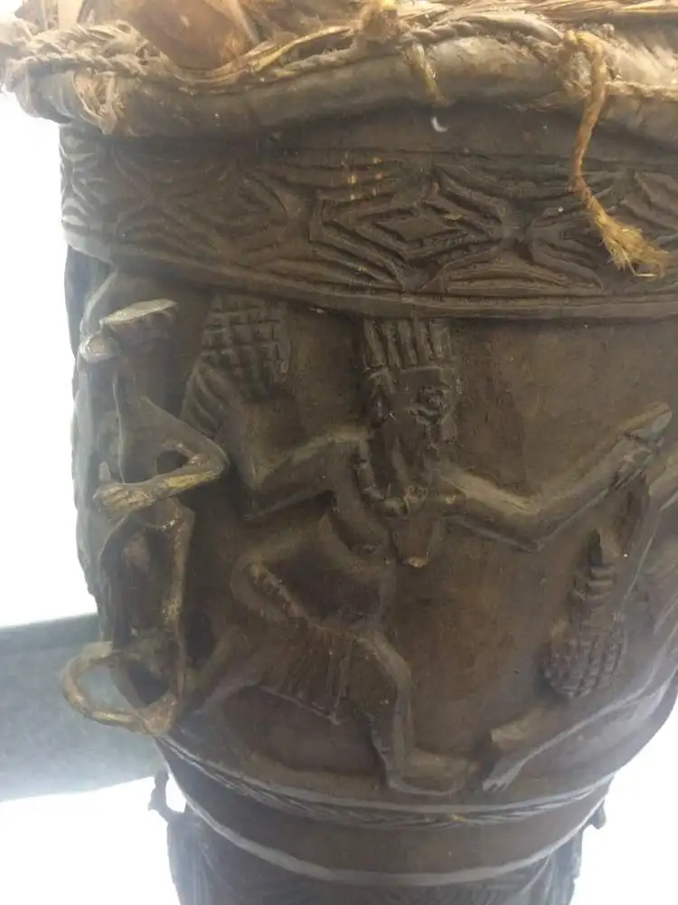 Antike Kamerun Trommel – Yaoundé – Holz & Leder – Stammeskunst – ca. 1975 2