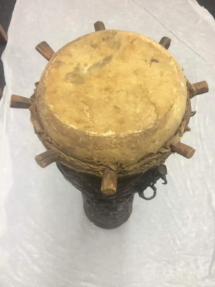 Antike Kamerun Trommel – Yaoundé – Holz & Leder – Stammeskunst – ca. 1975 3