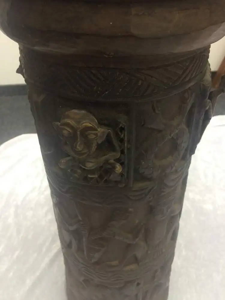 Antike Kamerun Trommel – Yaoundé – Holz & Leder – Stammeskunst – ca. 1975 5