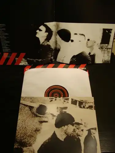 U2 - How To Dismantle An Atomic Bomb LP