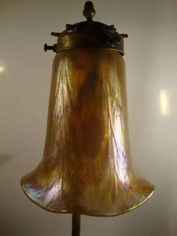 Loetz Harlequin Jugendstil - Tischlampe. 1