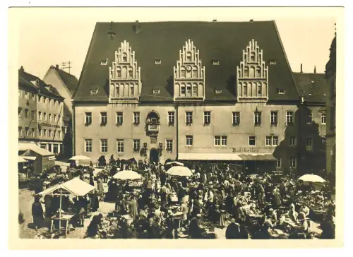 AK Meissen, Wochenmarkt mit Rathaus, 10990